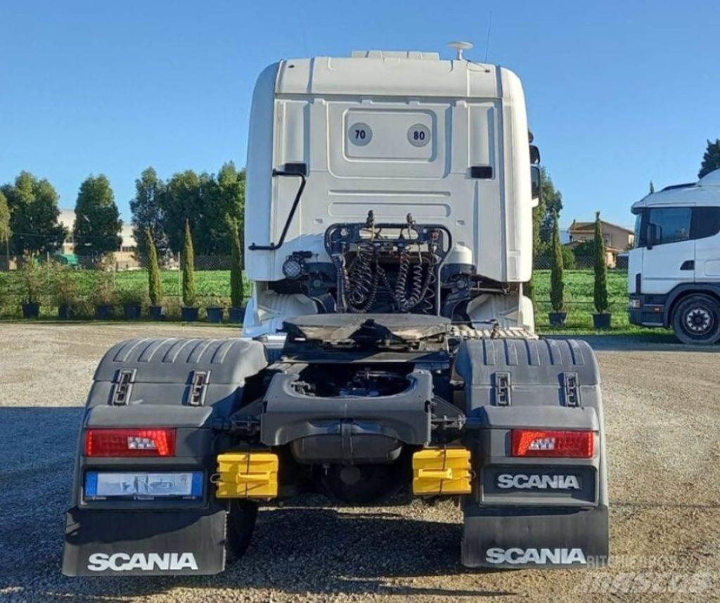 Scania R450 Naudoti vilkikai