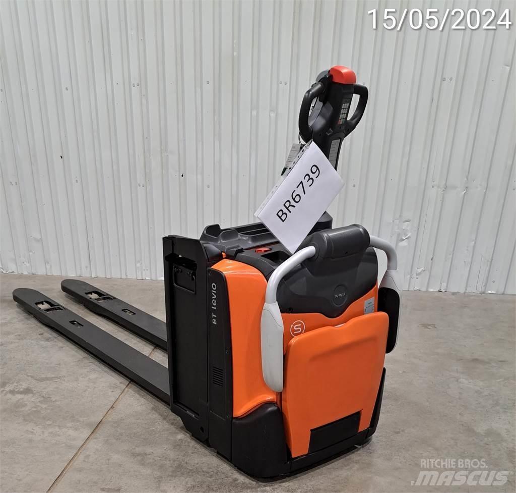 BT LPE200/8 Rankiniai hidrauliniai vėžimėliai