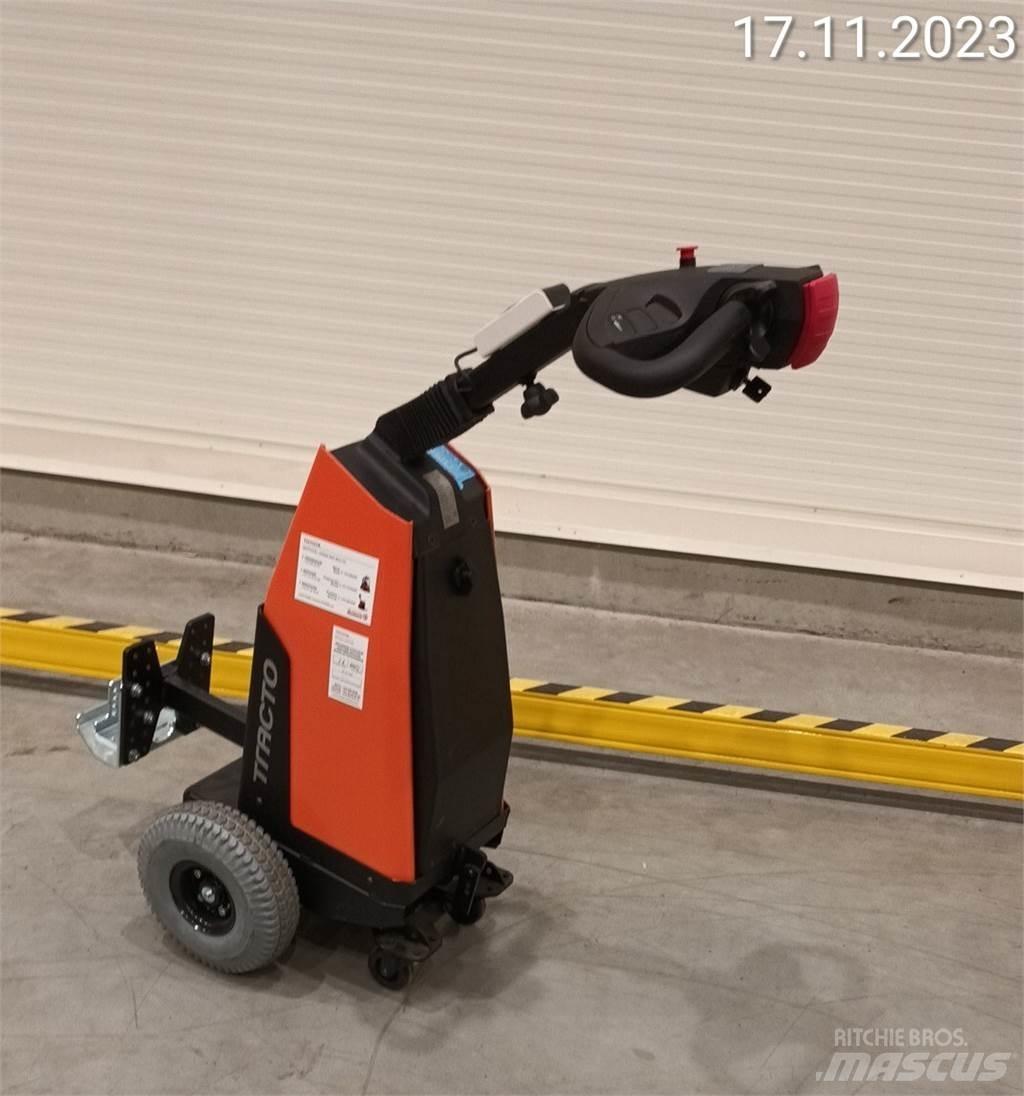 BT TWE120 LI-ION Buksyravimo vilkikai