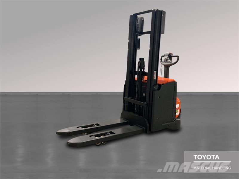 BT SWE120L Rankiniai vėžimėliai