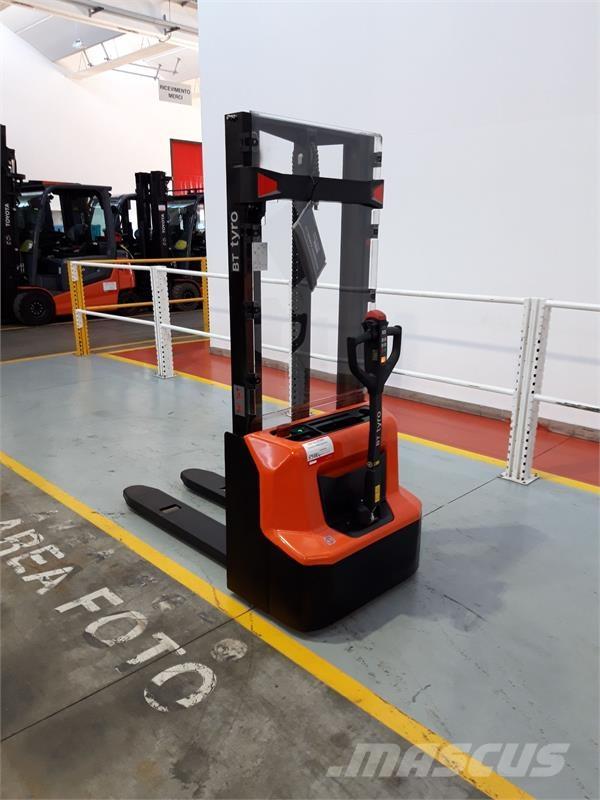 BT SHE100 Rankiniai padėklų rietuvai