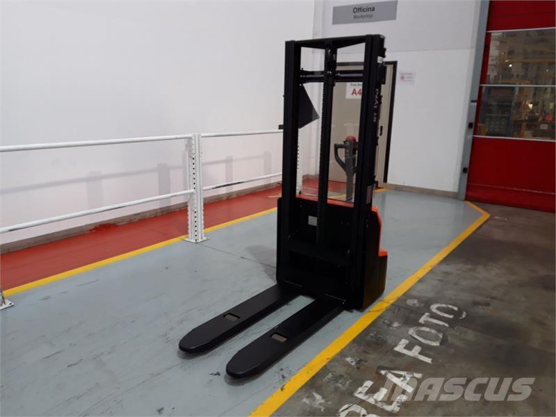 BT SHE100 Rankiniai padėklų rietuvai