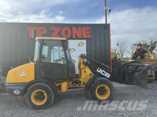 JCB 406 à 23500 € HT Naudoti ratiniai krautuvai