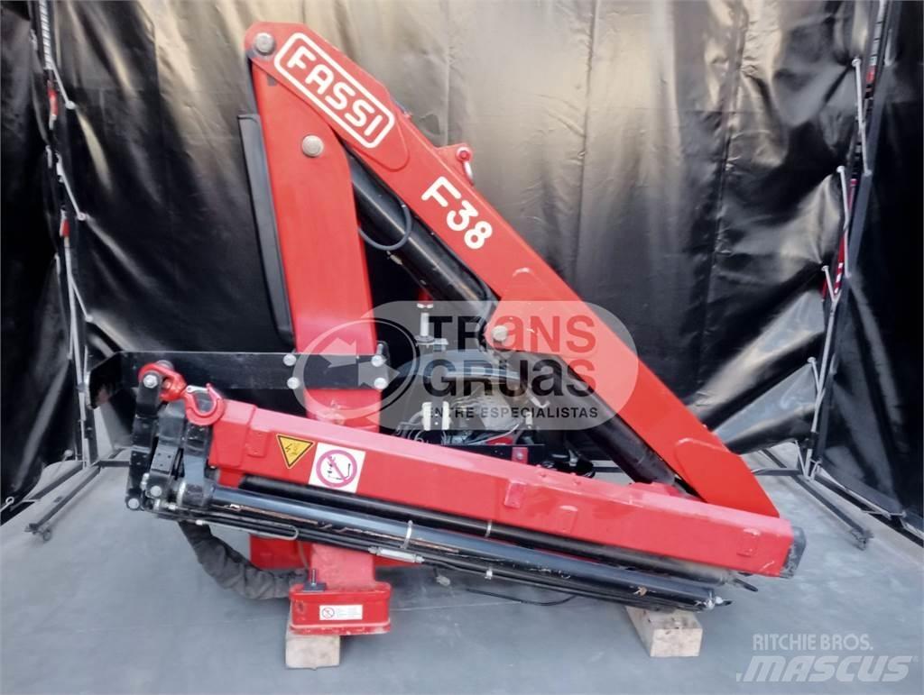 Fassi F38AF Keltuvai-krautuvai