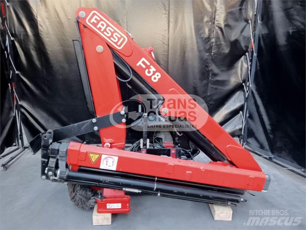 Fassi F38AF Keltuvai-krautuvai