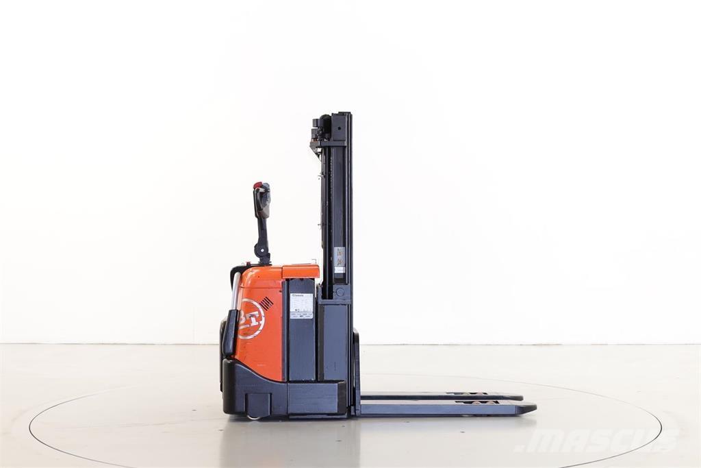 BT SPE125 Rankiniai vėžimėliai