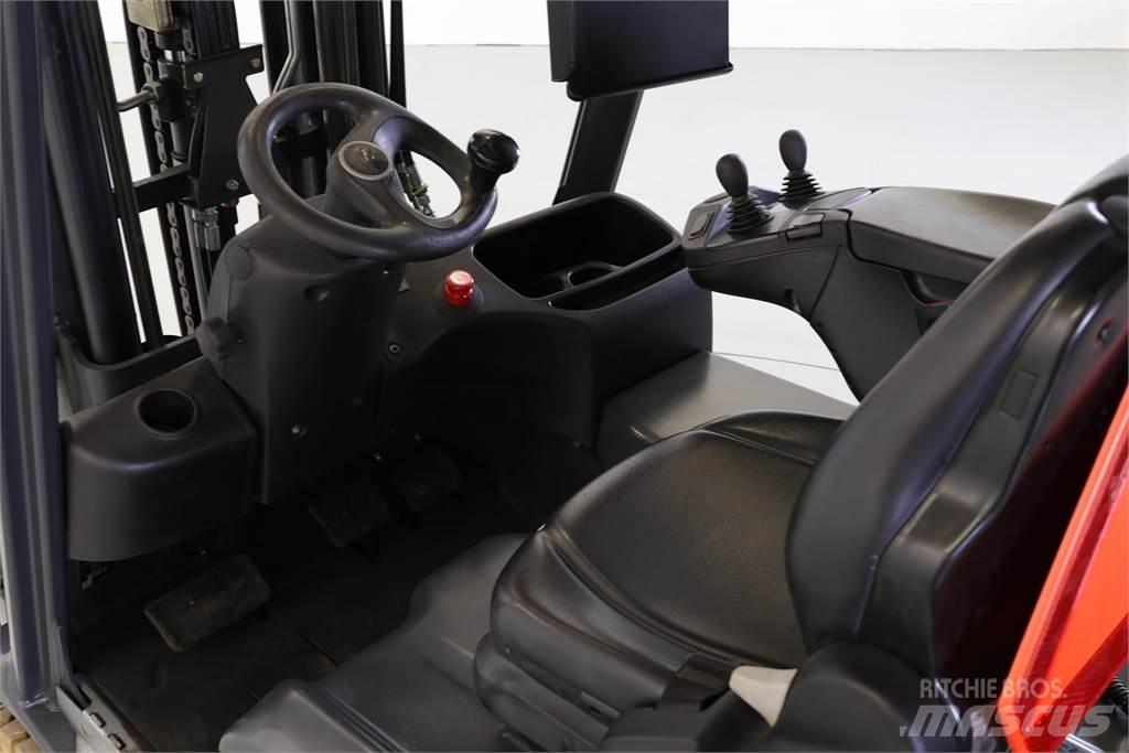 Linde E16P-02 Elektriniai šakiniai krautuvai