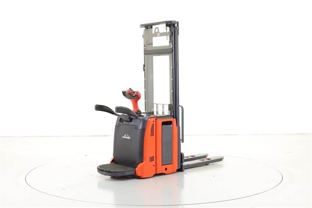 Linde L12AP Savaeigiai rietuvai
