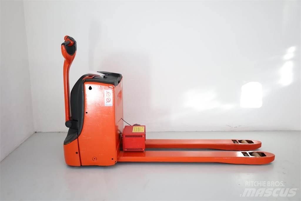 Linde T-18 Mažų aukščių keltuvai
