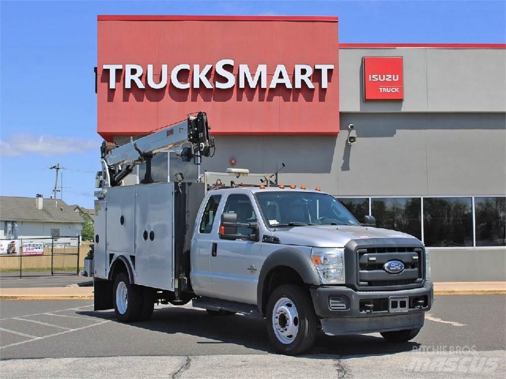 Ford F-550 Pagalbos kelyje automobiliai