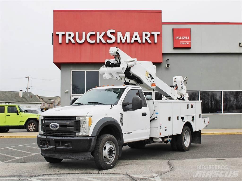 Ford F550 Ant vilkikų montuojamos kėlimo platformos
