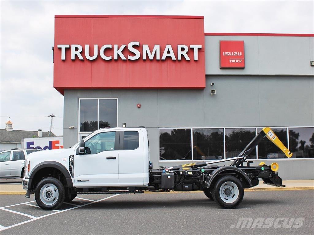 Ford F550 Savivarčių priekabų vilkikai