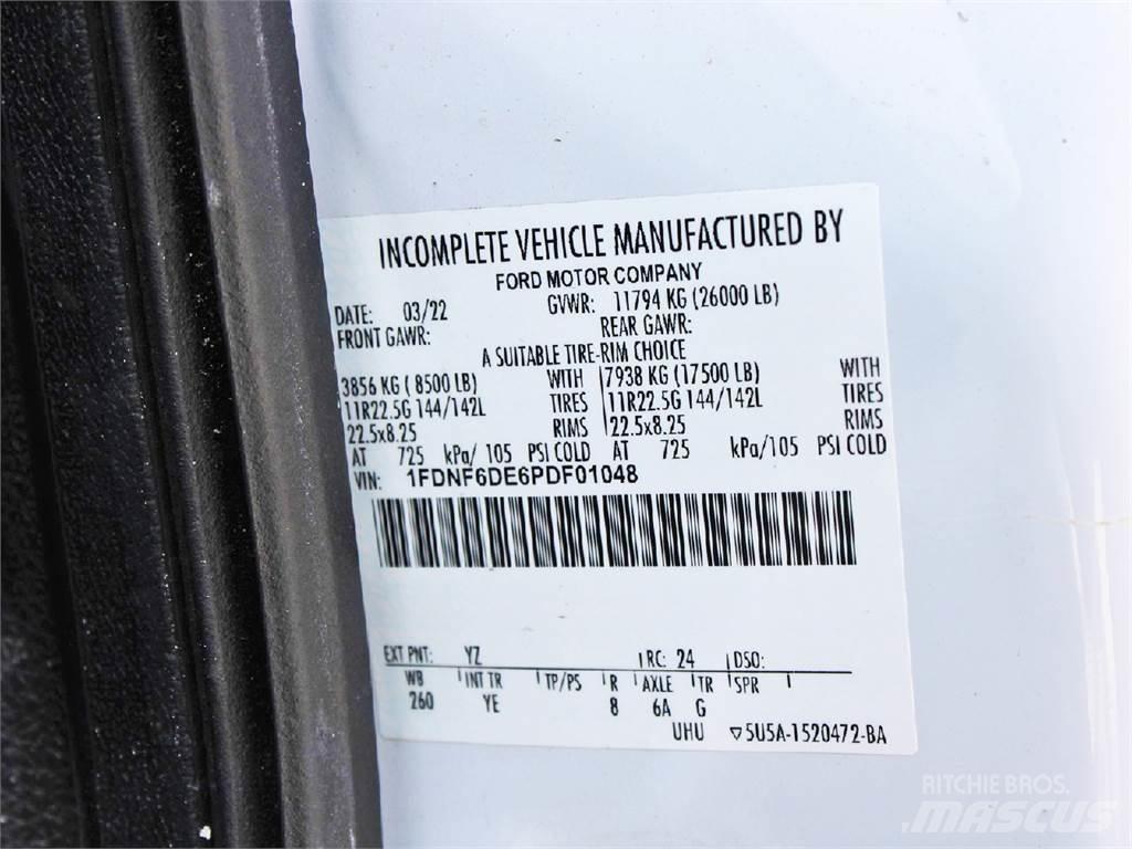 Ford F650 Platformos/ Pakrovimas iš šono