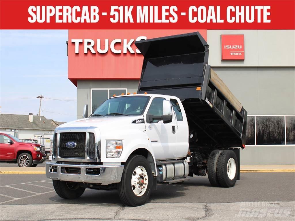 Ford F750 Savivarčių priekabų vilkikai