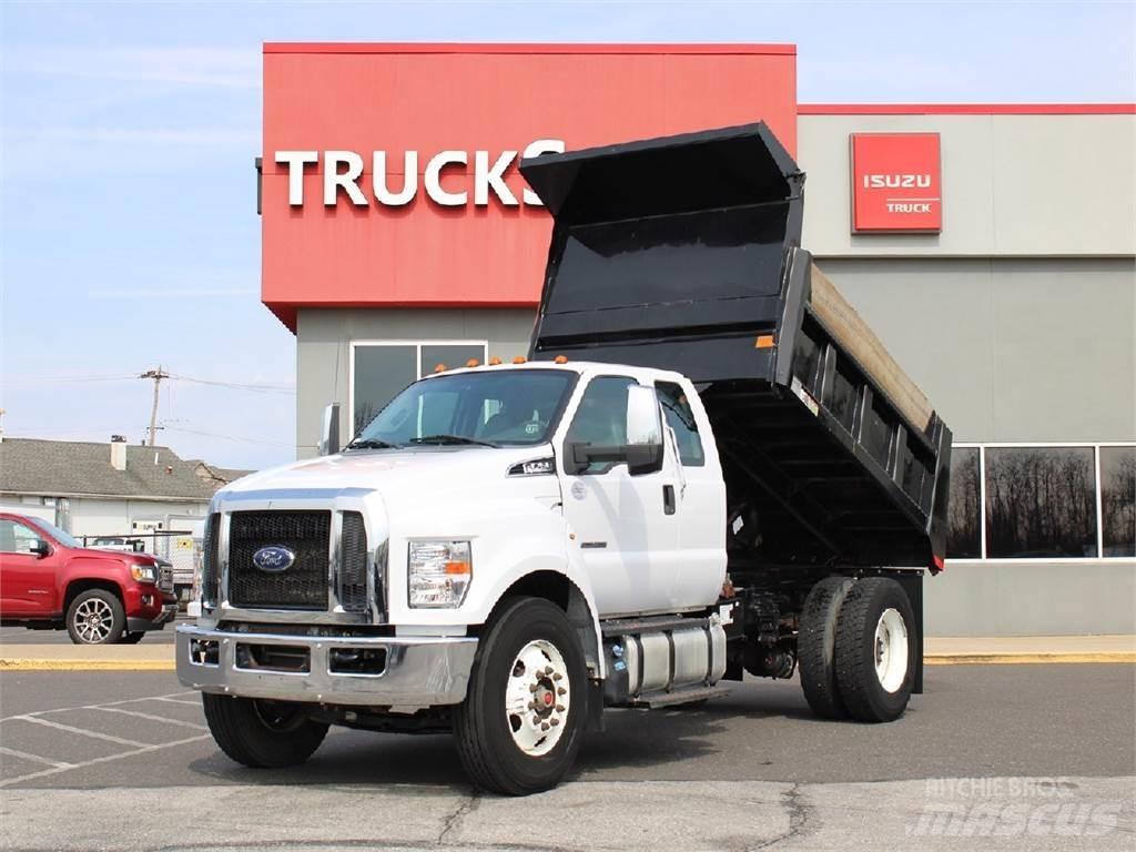 Ford F750 Savivarčių priekabų vilkikai