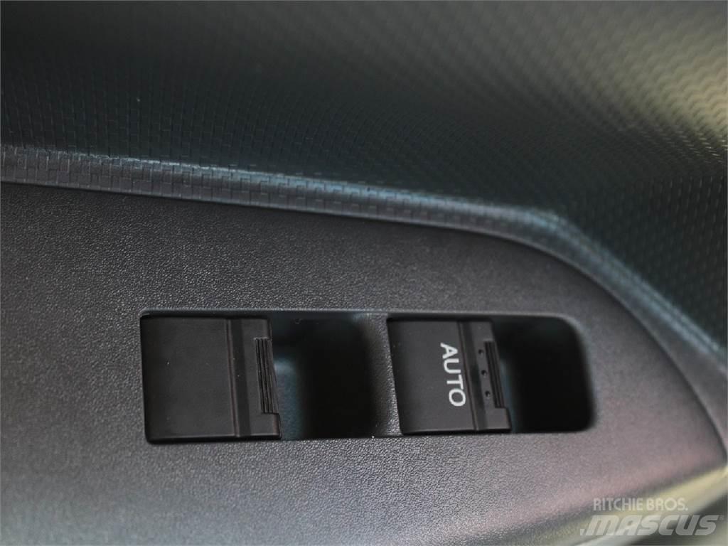 Isuzu FTR Konteinerių nuožulnaus pakėlimo ant platformos krautuvai