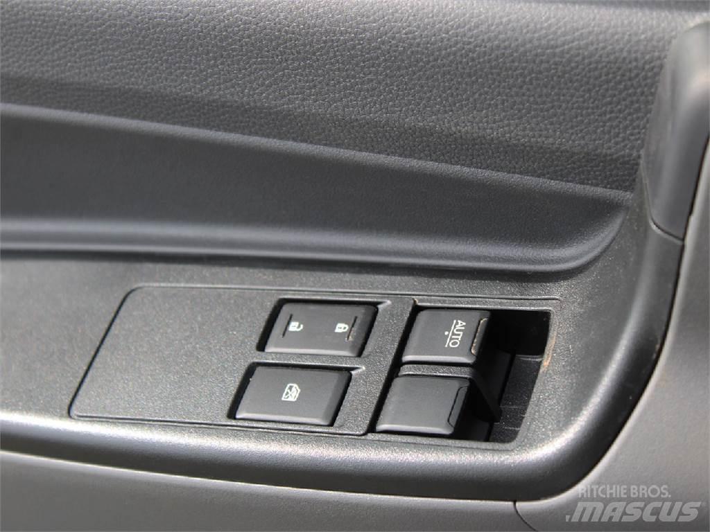 Isuzu NPR-HD Sunkvežimiai su dengtu kėbulu
