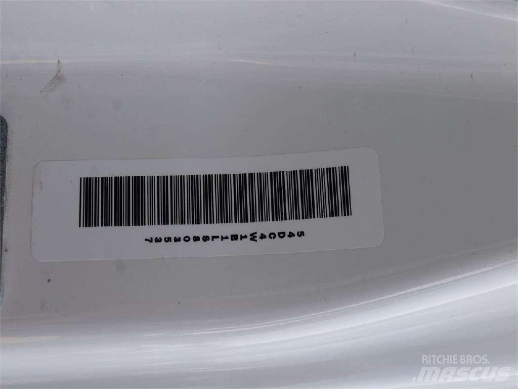 Isuzu NPR-HD Sunkvežimiai su dengtu kėbulu