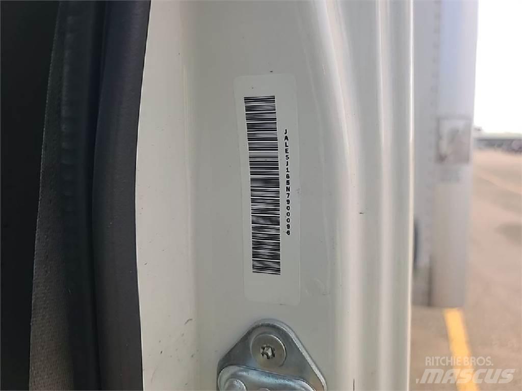 Isuzu NQR Sunkvežimiai su dengtu kėbulu