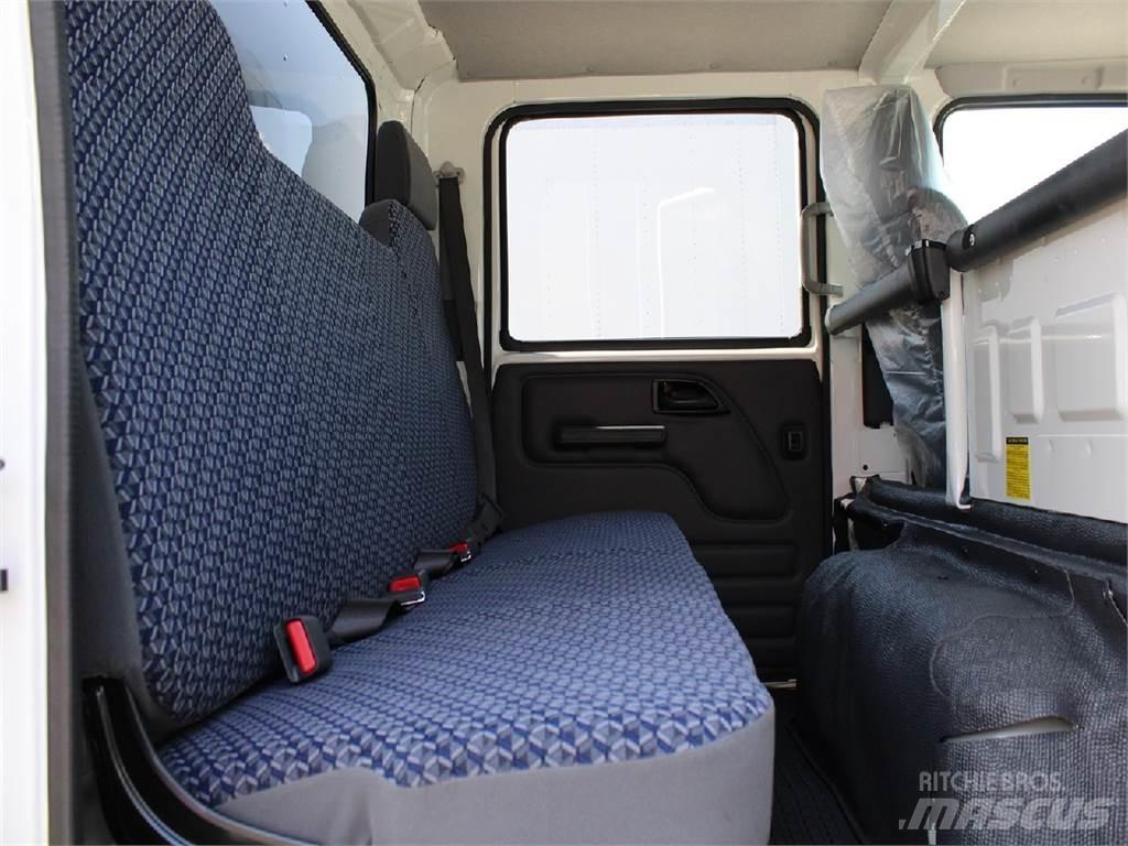 Isuzu NRR Sunkvežimiai su dengtu kėbulu