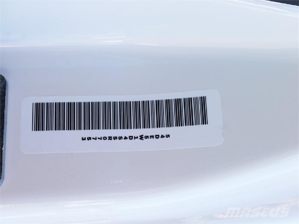 Isuzu NRR Sunkvežimiai su dengtu kėbulu
