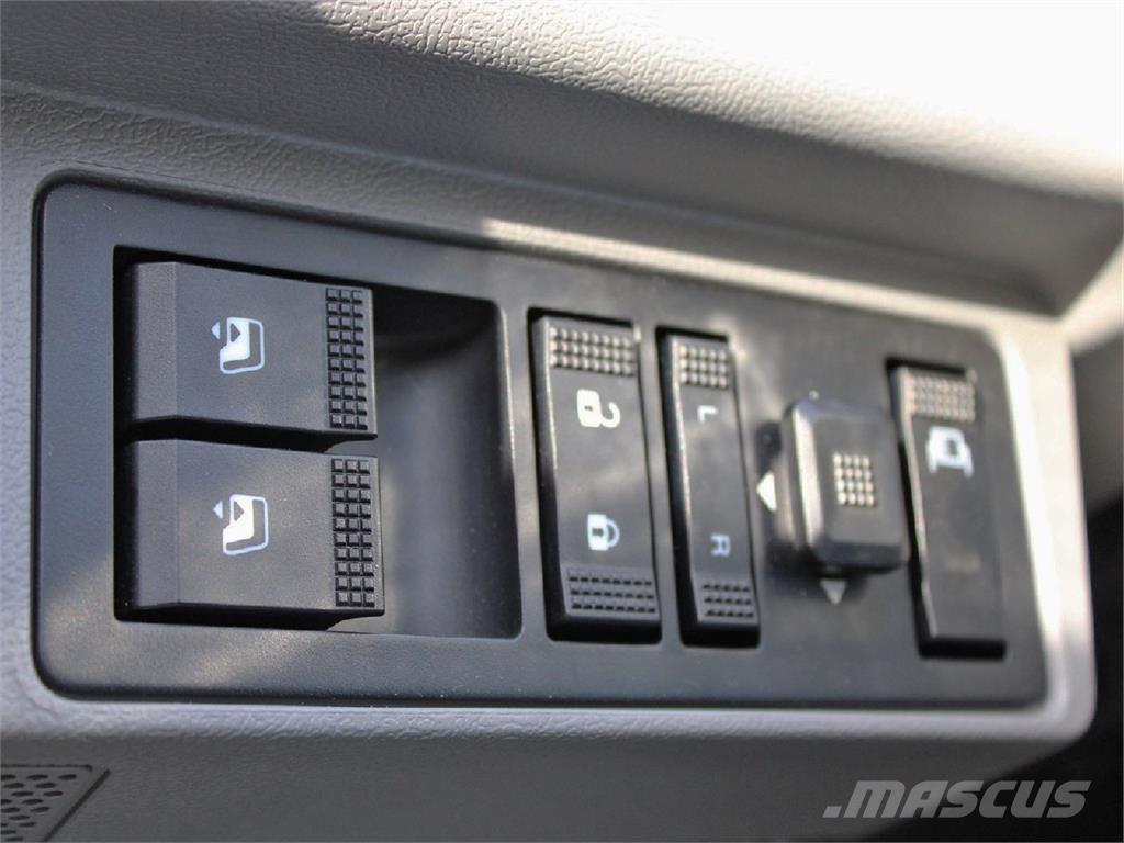 Mack MD6 Pagalbos kelyje automobiliai
