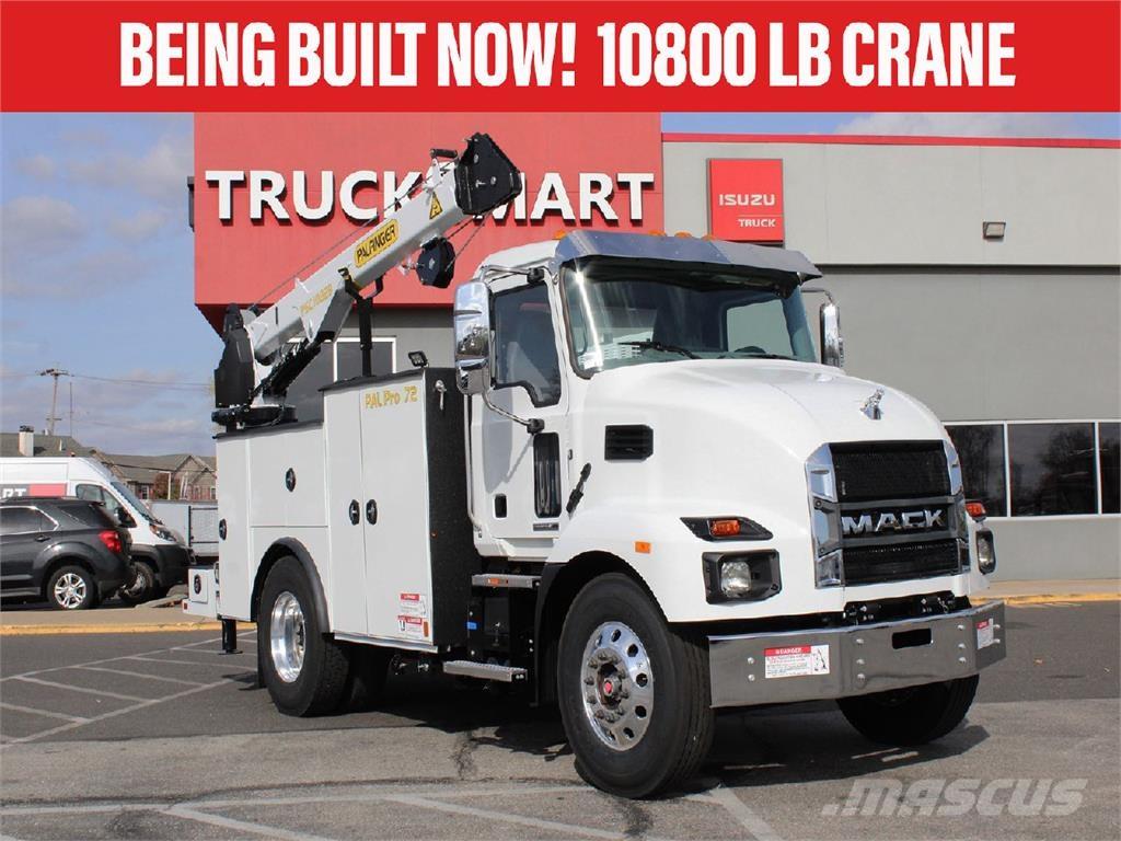 Mack MD6 Pagalbos kelyje automobiliai