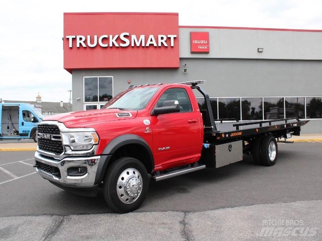 RAM 5500 Pagalbos kelyje automobiliai
