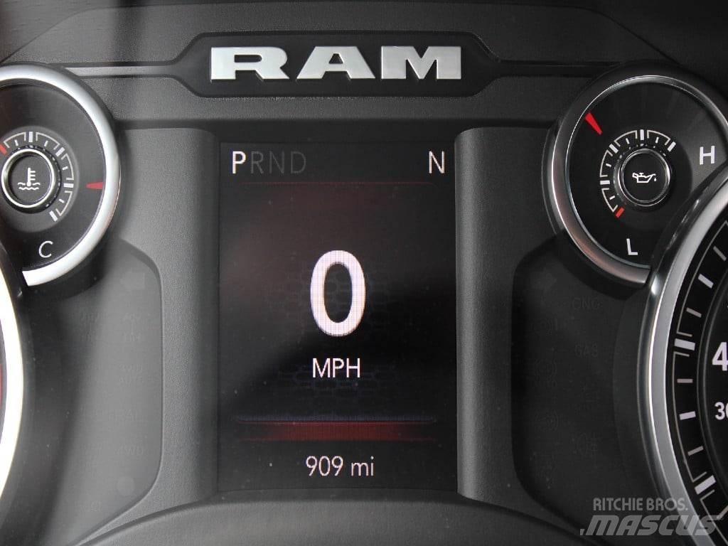 RAM 5500 Pagalbos kelyje automobiliai