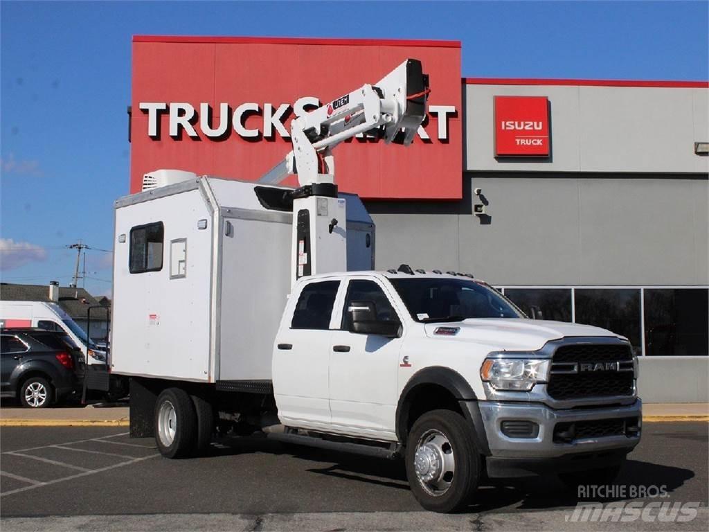 RAM 5500 Ant vilkikų montuojamos kėlimo platformos