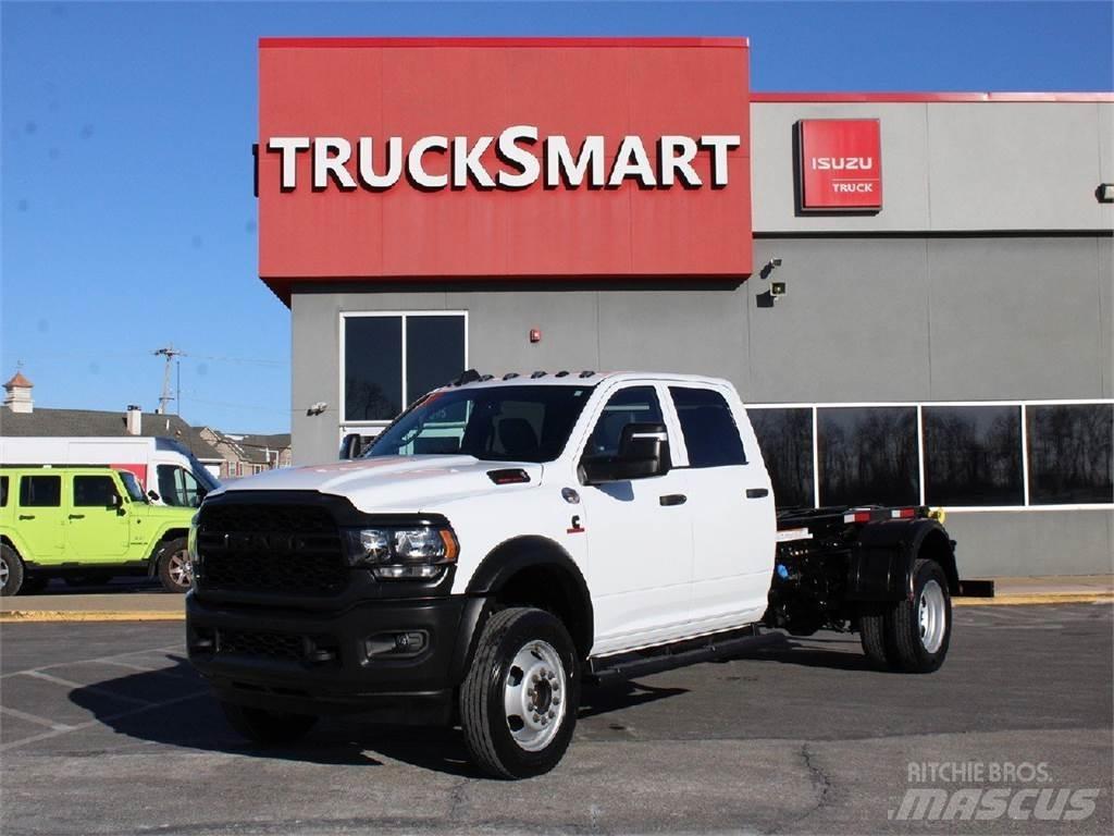 RAM 5500 Konteinerių nuožulnaus pakėlimo ant platformos krautuvai