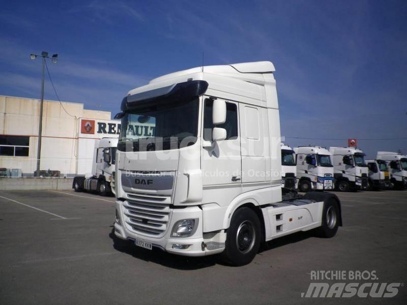 DAF XF530FT Naudoti vilkikai