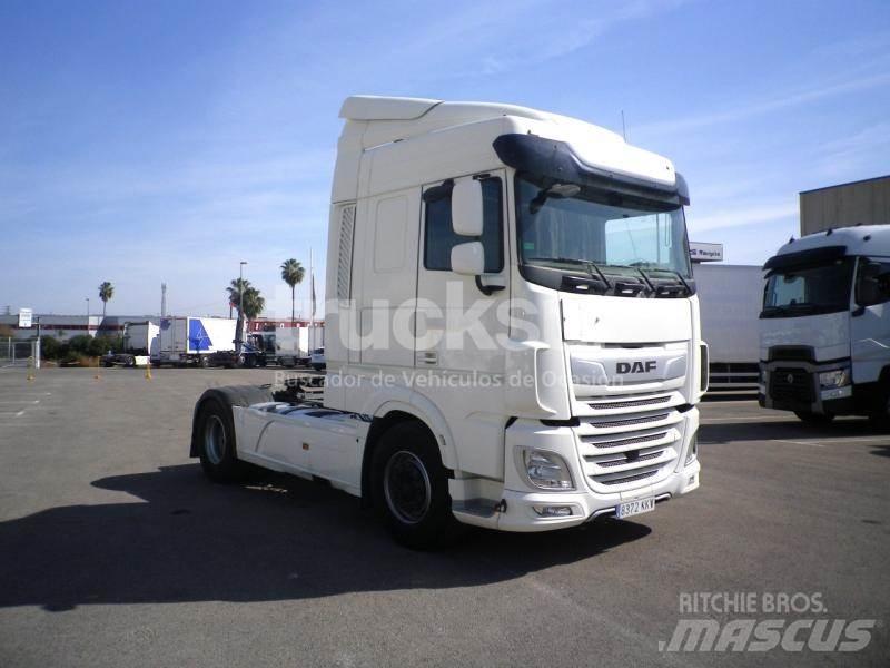 DAF XF530FT Naudoti vilkikai