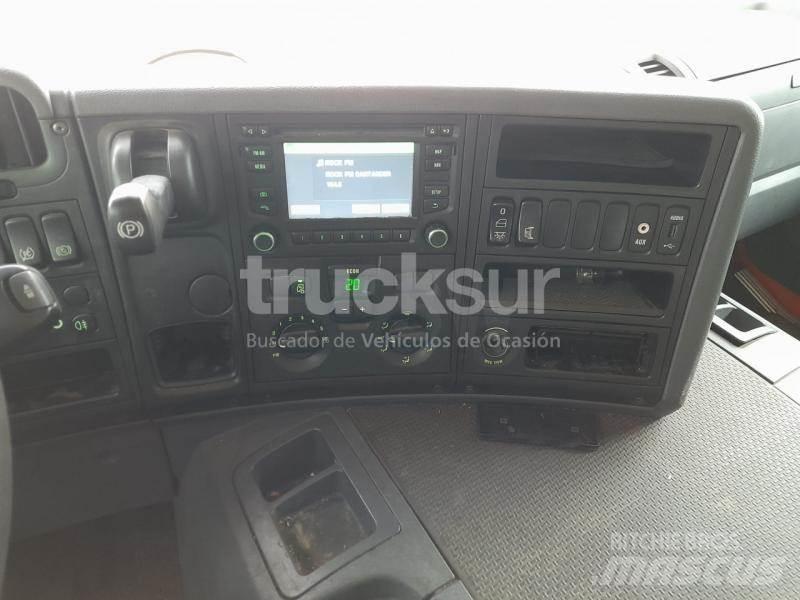 Scania P280 Sunkvežimiai su dengtu kėbulu