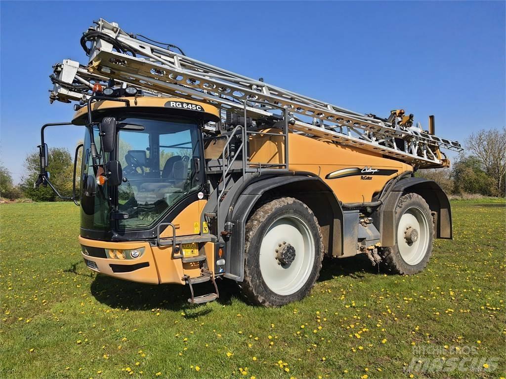 Challenger RG645C Prikabinami purkštuvai
