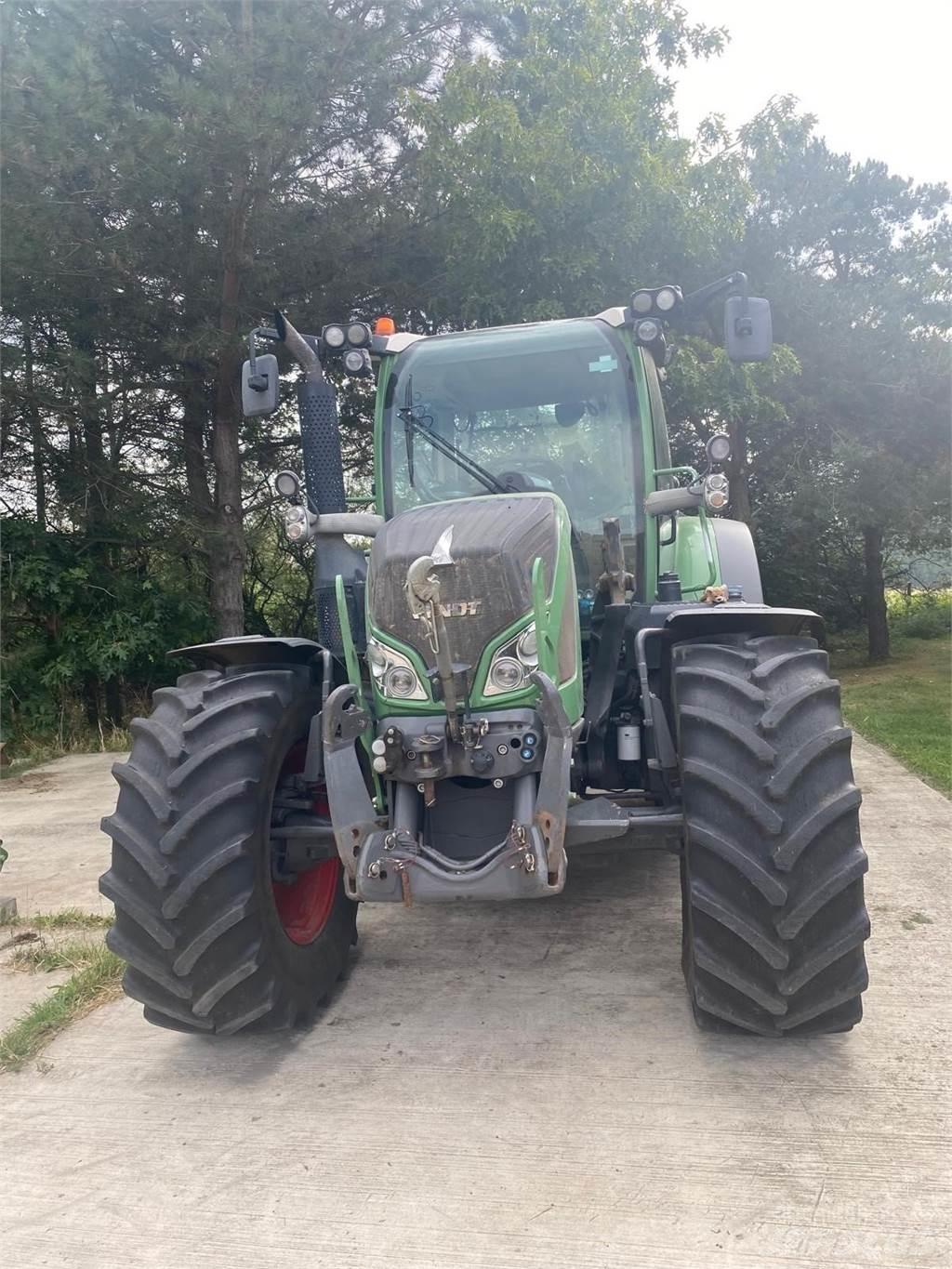 Fendt 516 Traktoriai