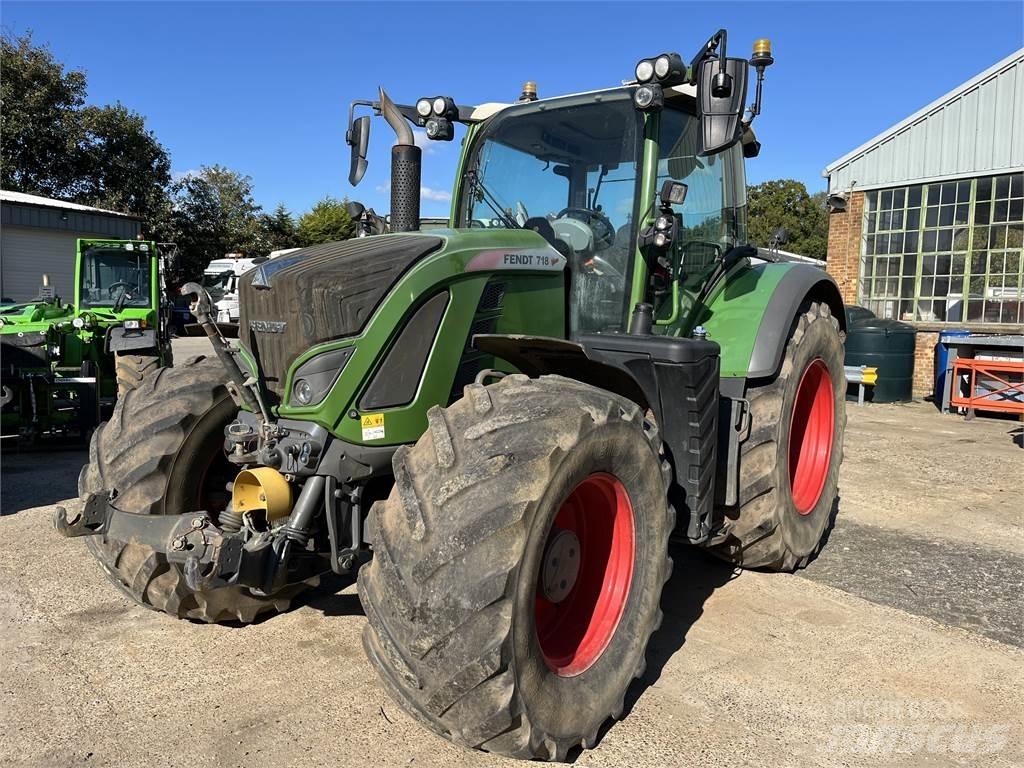 Fendt 718 Traktoriai