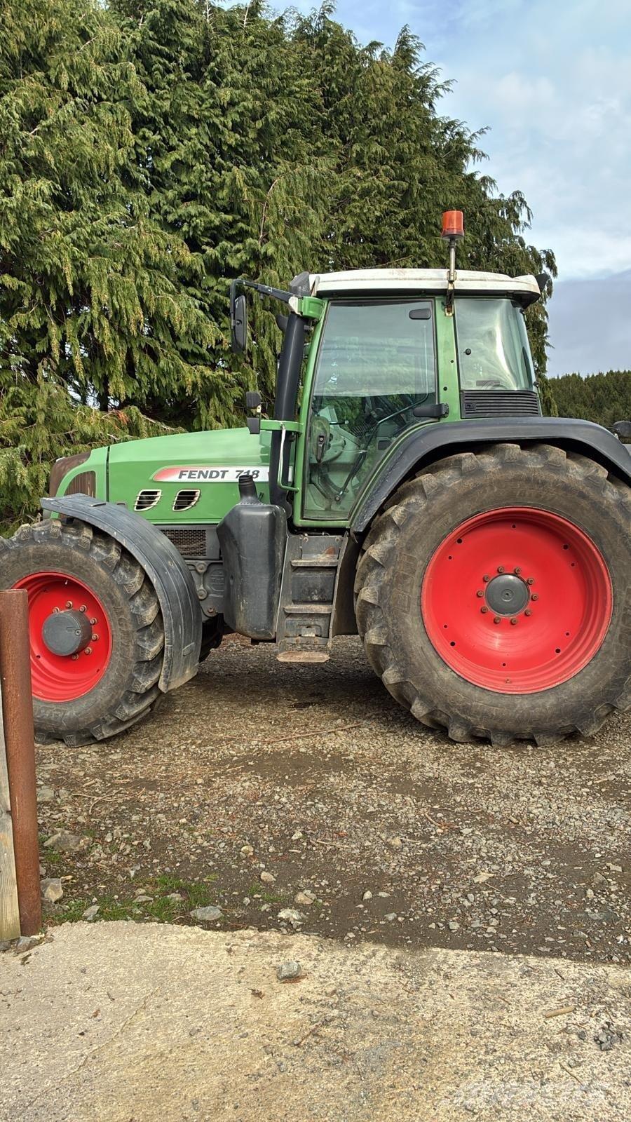 Fendt 718 Traktoriai