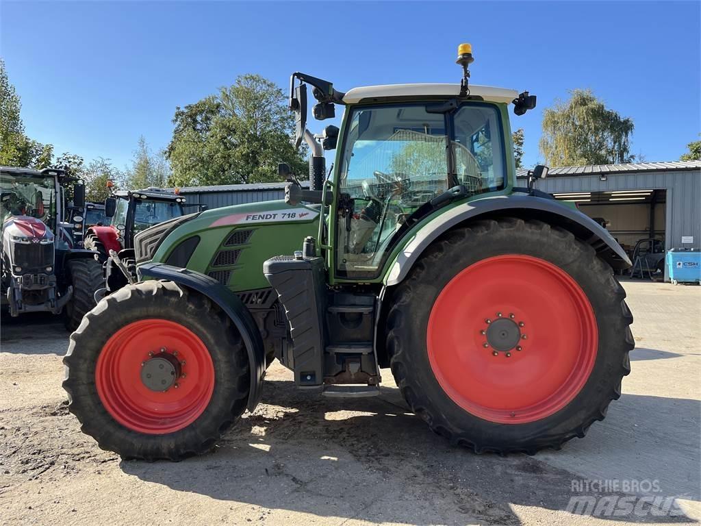Fendt 718 Traktoriai