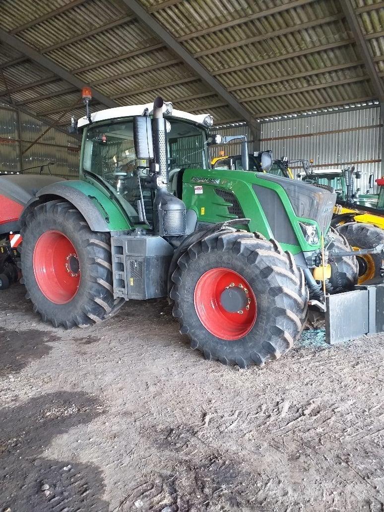 Fendt 824 Traktoriai
