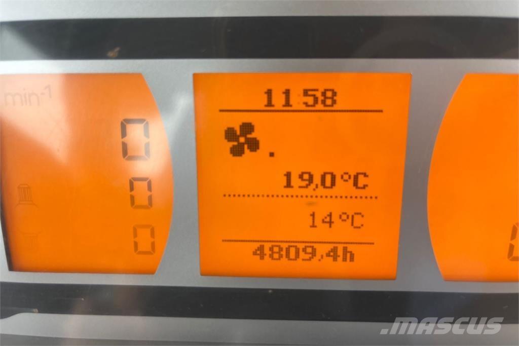 Fendt 824 Traktoriai