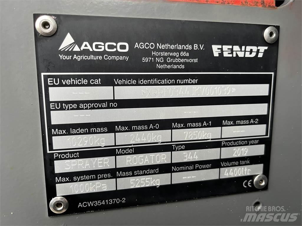Fendt RG344 Prikabinami purkštuvai