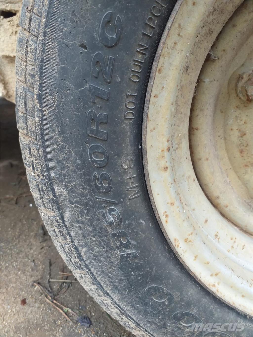 Ifor Williams 12FT Kitos priekabos