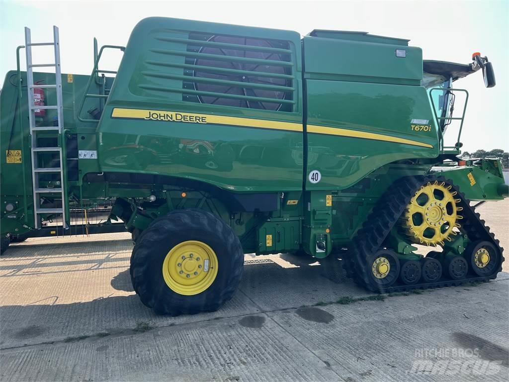 John Deere T670I Derliaus nuėmimo kombainai
