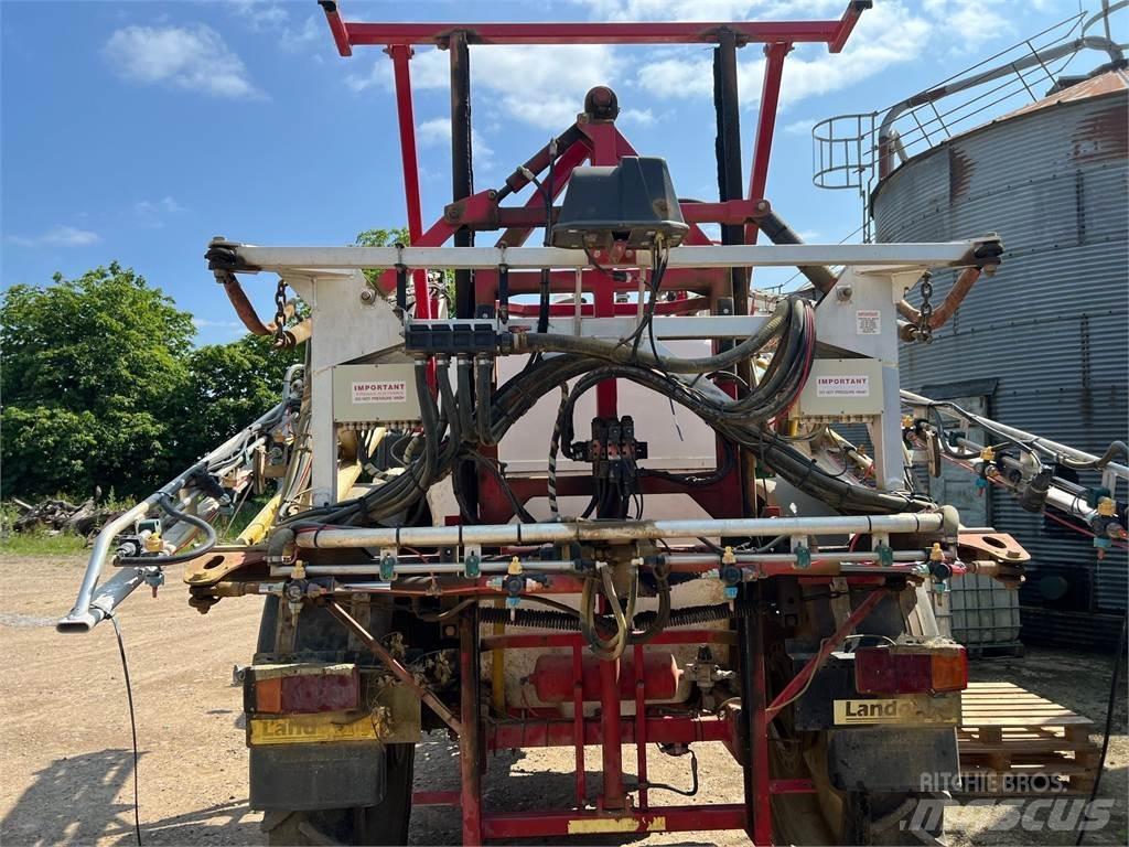 Landquip 3000L Prikabinami purkštuvai