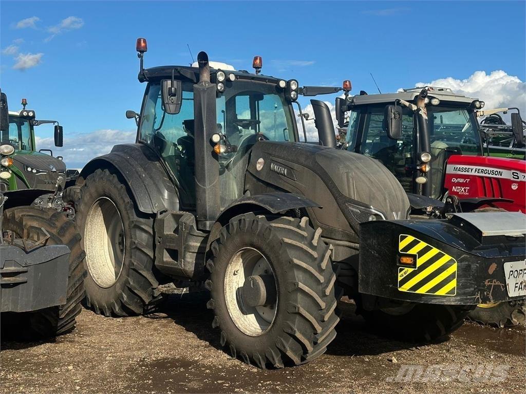 Valtra T234D Traktoriai