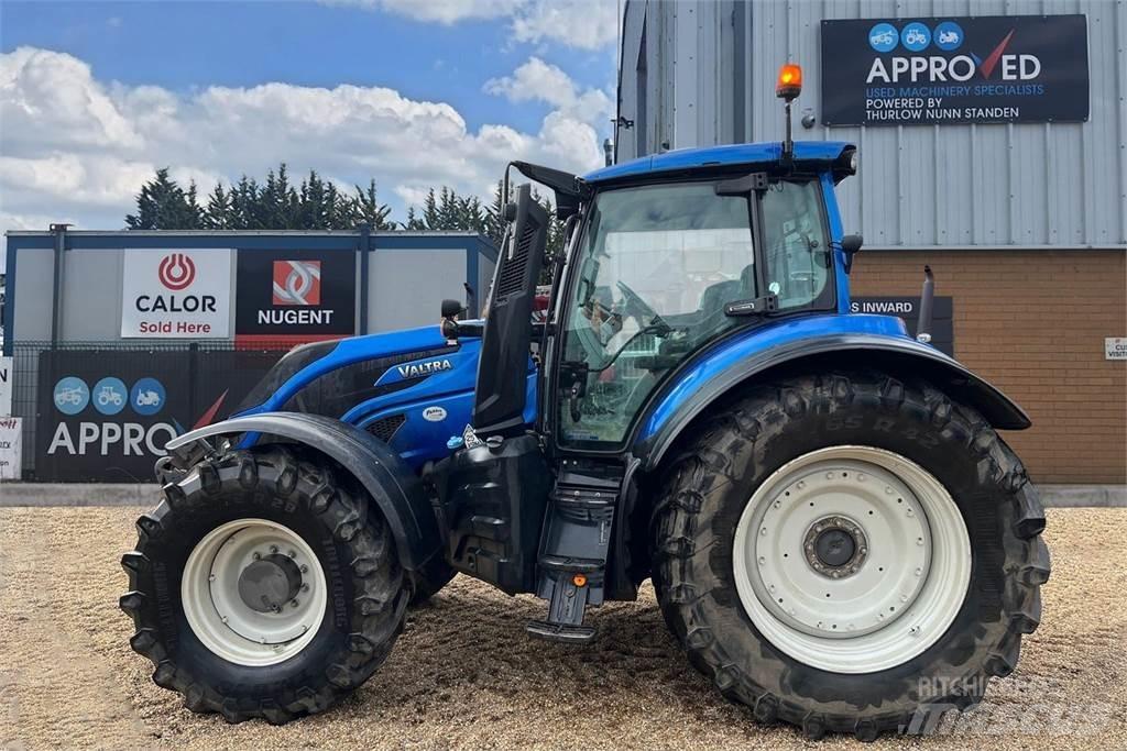Valtra T234D Traktoriai