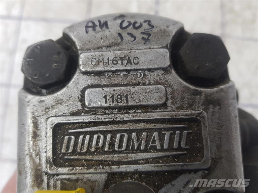  Duplomatic gear pump Kranų dalys ir įranga