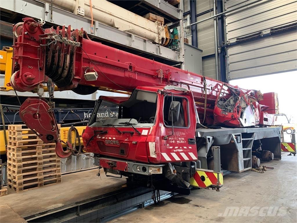 Grove GMK 3055 Visureigiai kranai