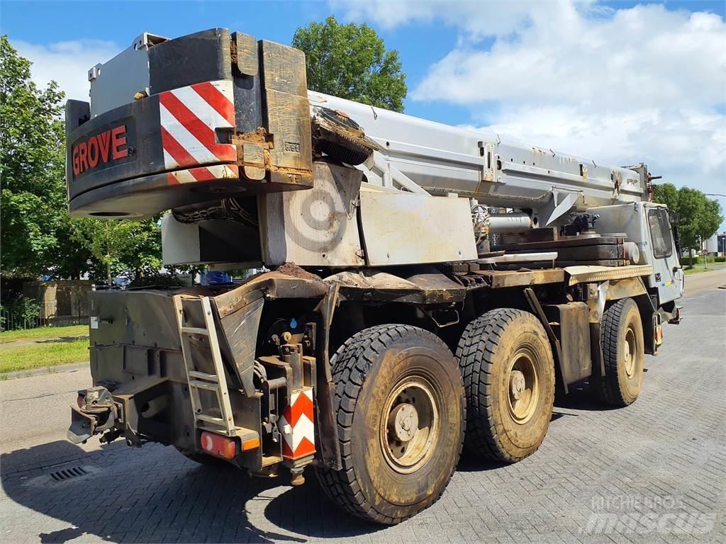 Grove GMK 3055 Visureigiai kranai